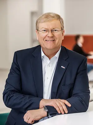 Porträt von Stefan Hartung