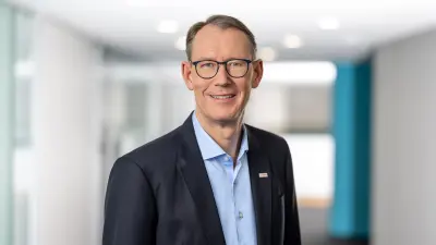 Dr. Christian Fischer