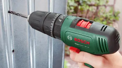 Bosch Akkuschrauber im Einsatz