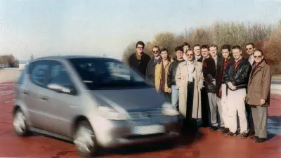 In 1998 legt een taskforce uit Schwieberdingen de laatste hand aan het Mercedes A-Klasse-project.
