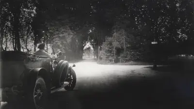 Picture with Bosch searchlight, 1925