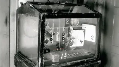 Corrosion test in a salt spray chamber, 1940