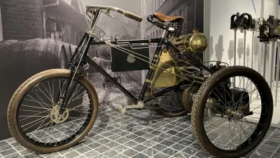 Nachbildung eines historischen Motordreirads nach Bauart De-Dion-Bouton