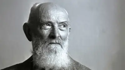 A portrait of 80-year-old Robert Bosch not looking into the camera.