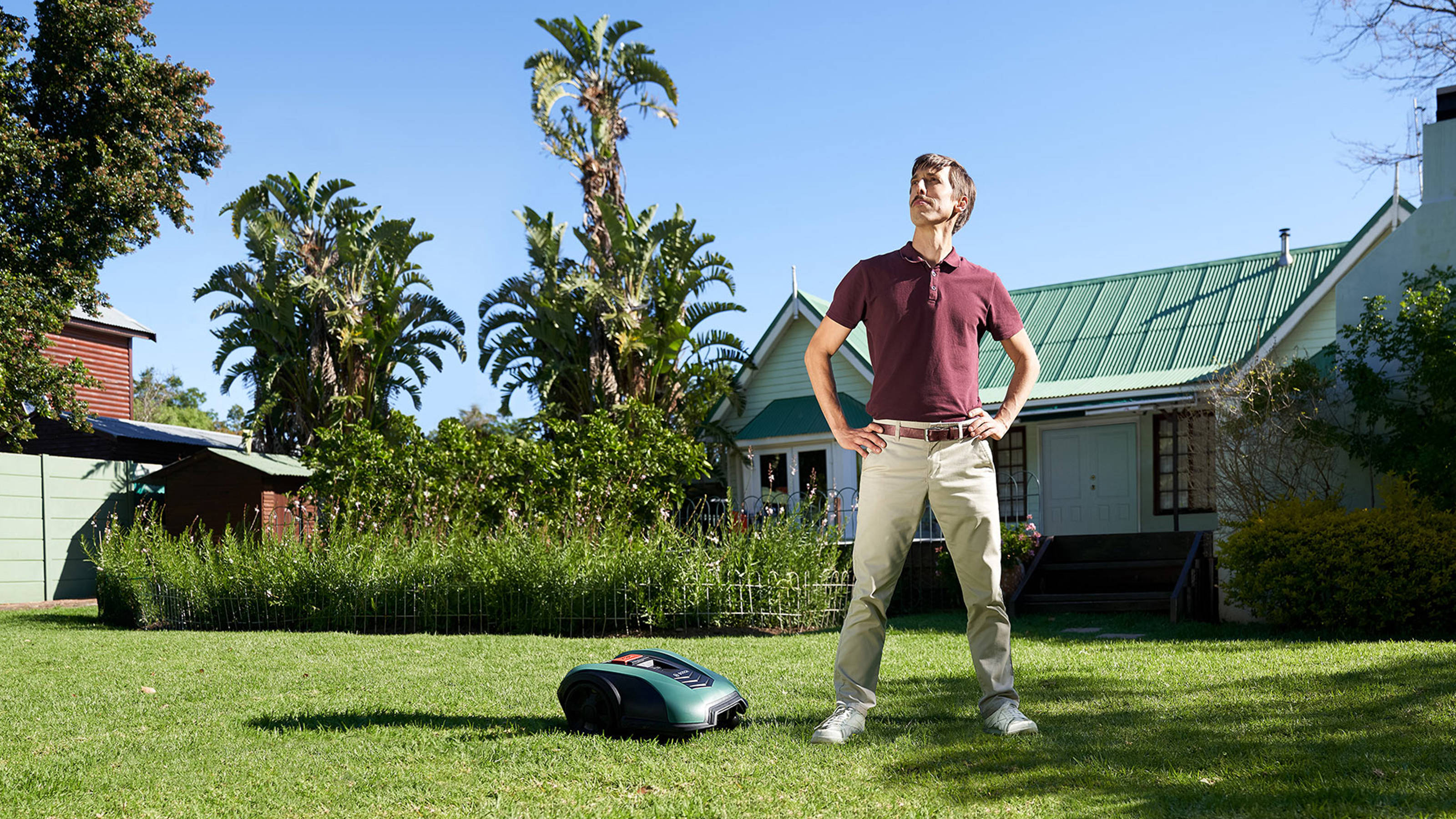Håndfuld Korrupt fokus Indego S-Plus robotic lawnmower | Bosch Global