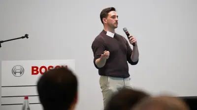 A fellow presents his project at the 2025 Bosch Research Foundation event on the Bosch Research Campus in Renningen.