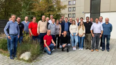 As part of the IPCEI-CIS, the team is researching car functionality and aims to realize safety- and time-critical applications in a cloud-edge continuum.