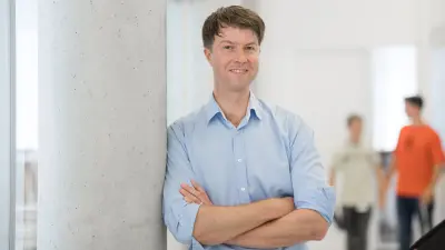 Dr. Felix Hildebrand
