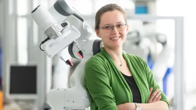 Dr. Sabrina Schmedding