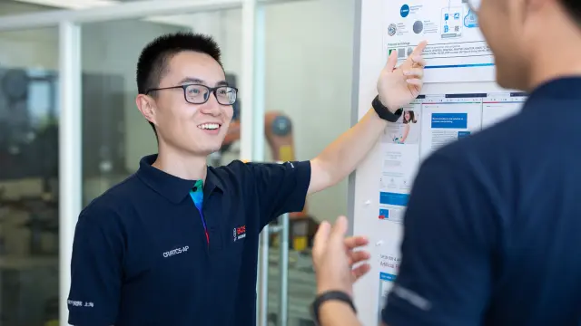 Dr. Robert Xie