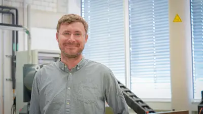 Bosch researcher Christoph Zimmer with the AI-based Smart Test Facility Automation project at the Bosch Research Campus in Renningen, Germany.