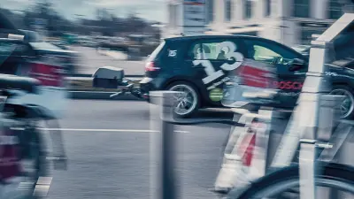 Das Diesel-Testfahrzeug auf den Straßen Stuttgarts.