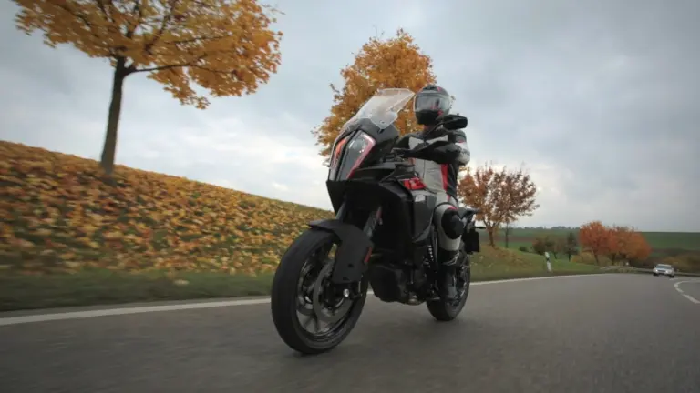 Bosch integrated instrument cluster for motorbikes