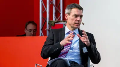 Henning Banthien, Secretary General of Plattform Industrie 4.0