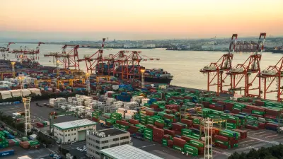Hafen in Japan