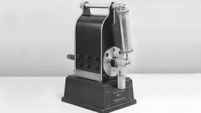 Mit dem Nachbau eines Niederspannungsmagnetzünders 1887 begann Bosch sich mit der Zündung von Kraftstoffgemischen auseinanderzusetzen.