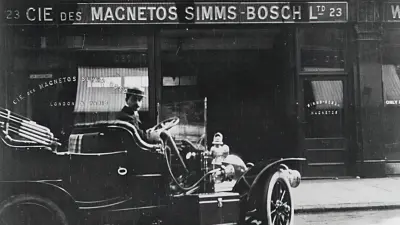 In der Londoner Store Street bezog die Compagnie des Magnetos Simms Bosch 1898 ihre erste Vertretung. Eine weitere Vertretung eröffnete im folgenden Jahr in Paris.