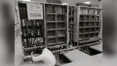 The Bosch IBM 370/model 15 mainframe in Schwieberdingen had 100 kilobytes of storage capacity and a water cooling system that used 150 liters of refrigerant. (1970)