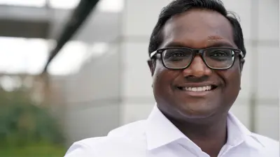 Portraitfoto von Ram Krishnasamy.