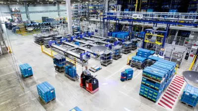 With a view from above: An intelligent Bosch factory through which a milk run driver steers.
