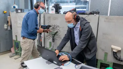 Bosch employees test software functions.