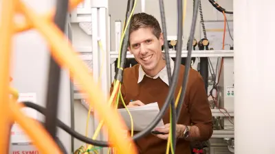 Martin Weiss works in a laboratory.