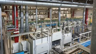 2 Multi-chamber furnace at the Bosch plant in Bari, Italy, for low-pressure carburizing with acetylene