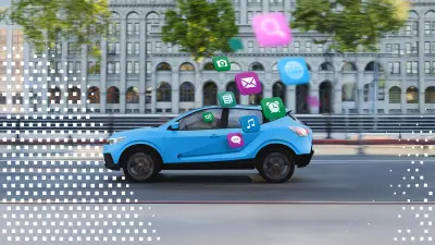 Ein halbtransparent verschiebbarer Slider trennt zwei Bildhälften: links ein fahrendes Auto mit schwebenden App-Icons und quadratischen Pixel-Codes.