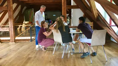 Bewerbertraining: Group talking