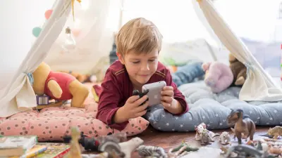 The young son of the Pedersen family uses the Twist in his playroom.